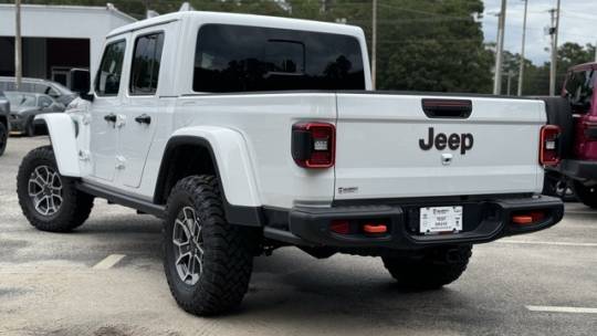 2024 Jeep Gladiator