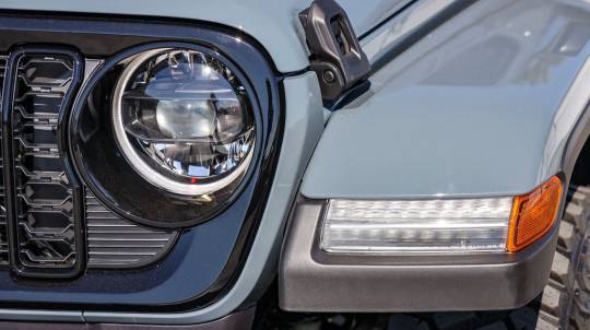 2024 Jeep Gladiator