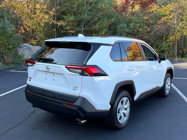 2021 toyota rav4 le