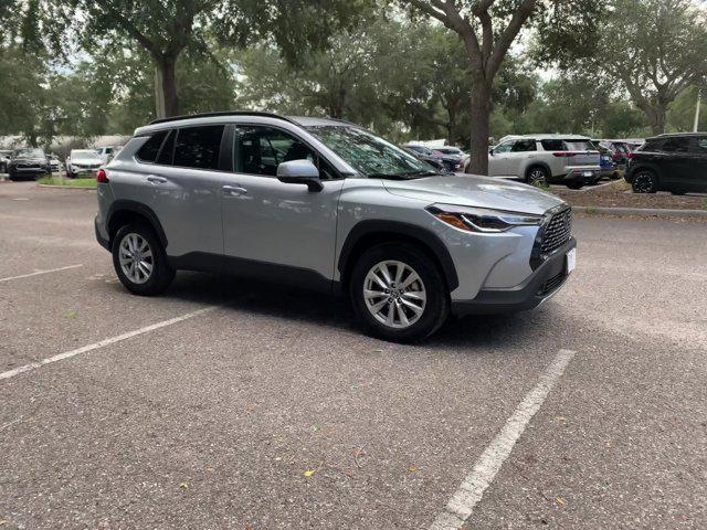 2023 toyota corolla cross le