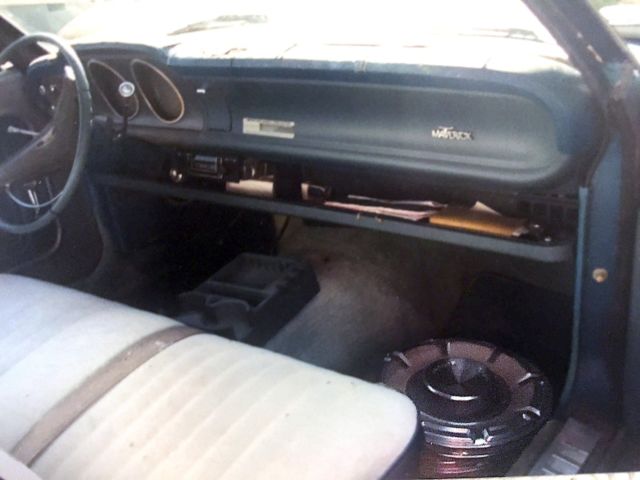 1970 ford maverick base sedan 2-door 3.3l (200 cu. inch)