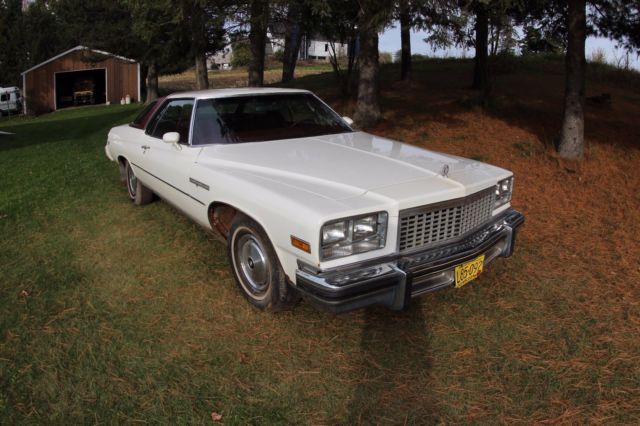 1976 buick lesabre custom 2 door hardtop coupe, with landau roof