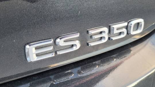 2022 Lexus ES