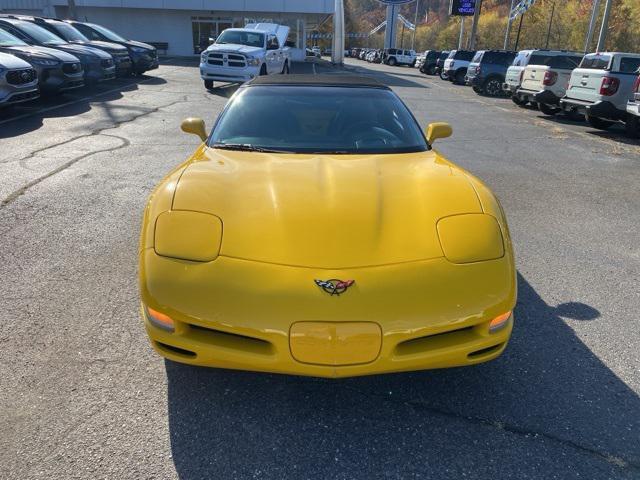 2001 chevrolet corvette base