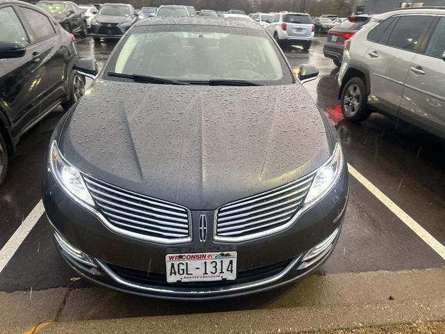 2016 lincoln mkz base