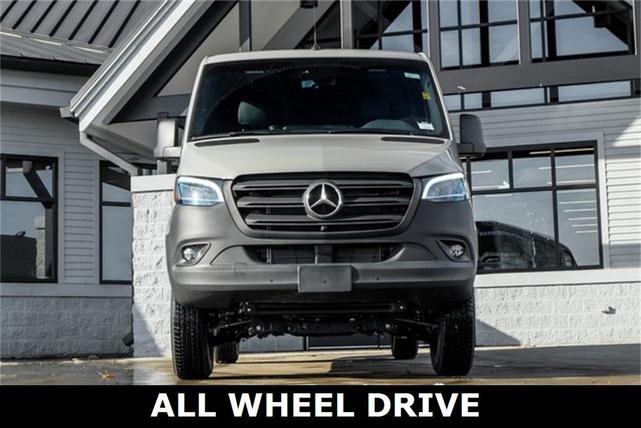 2024 mercedes-benz sprinter 2500 standard roof