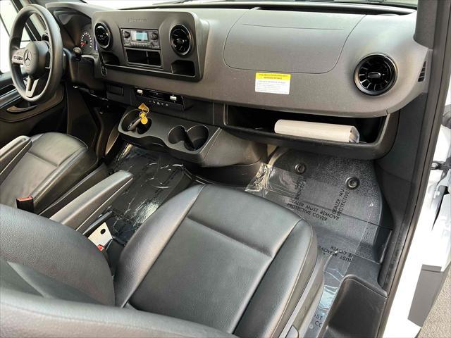 2022 mercedes-benz sprinter 1500 standard roof i4