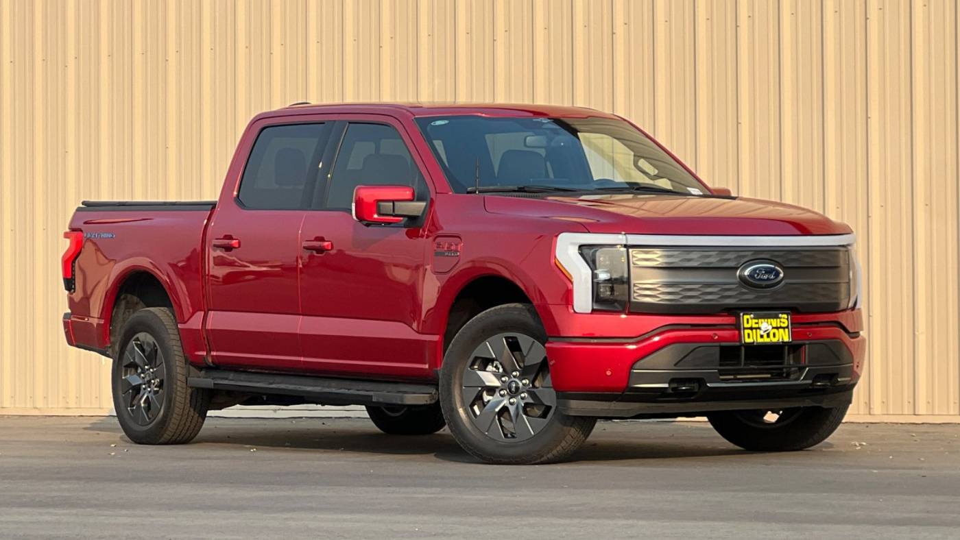 2023 ford f-150 lightning lariat
