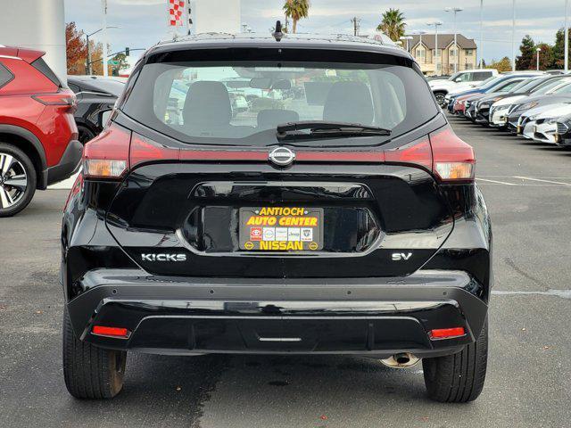 2024 nissan kicks sv