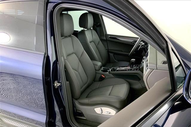 2023 porsche macan base
