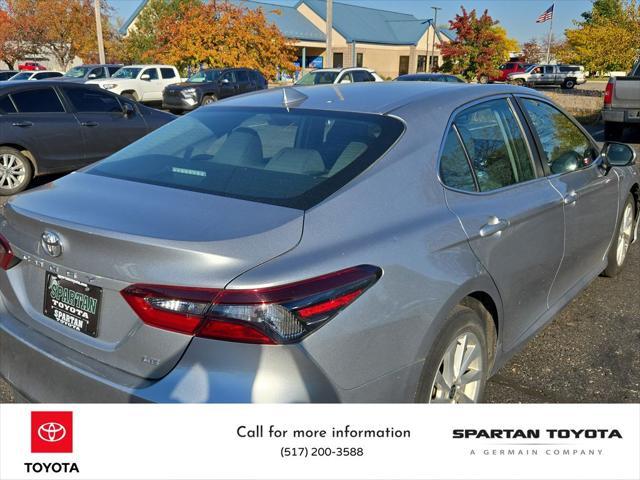 2022 toyota camry le