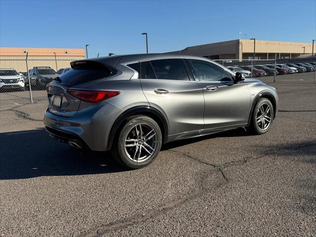 2017 infiniti qx30 luxury