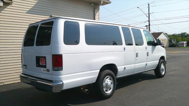 2011 ford e350 super duty xlt