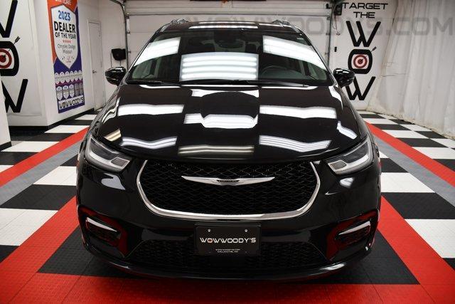 2022 chrysler pacifica touring-l