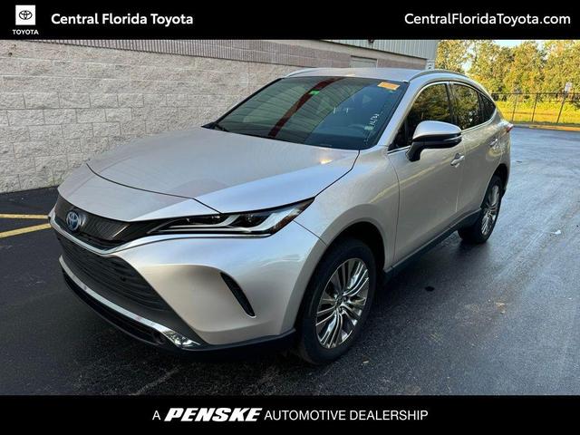 2022 toyota venza xle