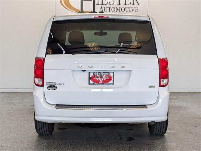 2017 dodge grand caravan se
