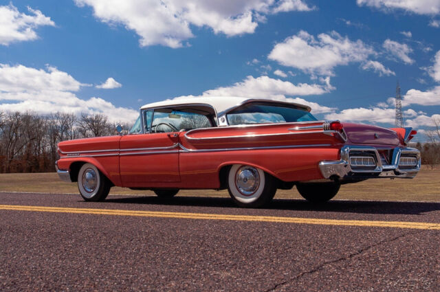 1958 mercury monterey two-door hardtopâ