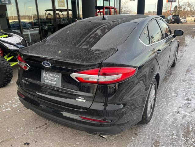2020 ford fusion se