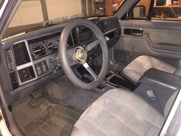 1989 jeep cherokee laredo sport utility 4-door 4.0l