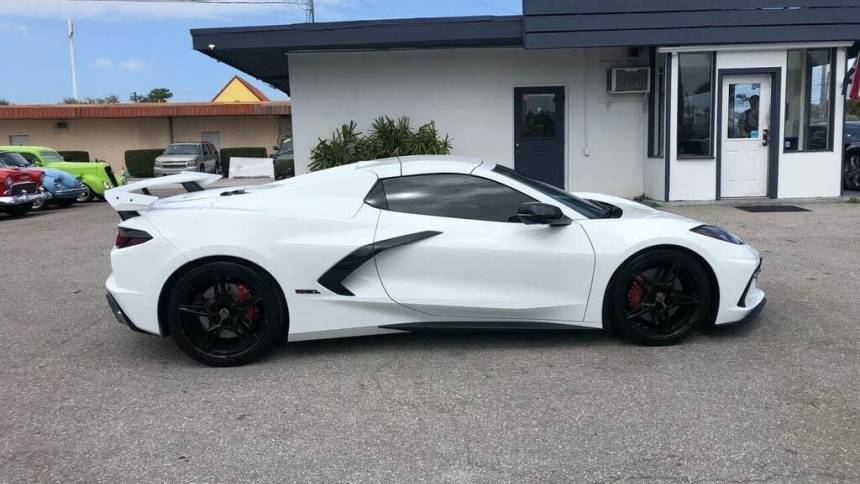 2022 chevrolet corvette stingray