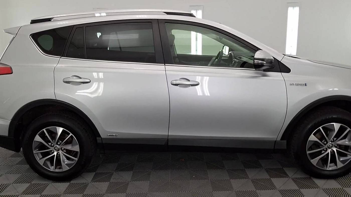 2016 toyota rav4 hybrid xle