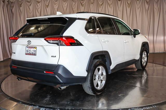 2019 toyota rav4 xle