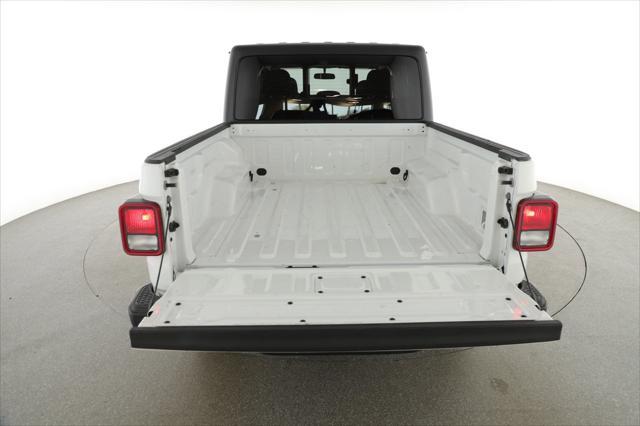 2023 jeep gladiator sport s 4x4