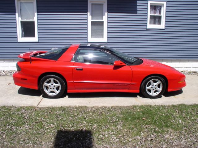 clean red 1995 pontiac trans am t-tops rust free garage kept