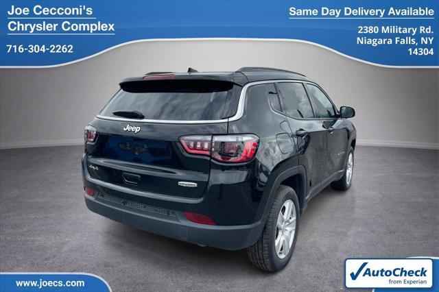 2022 jeep compass latitude