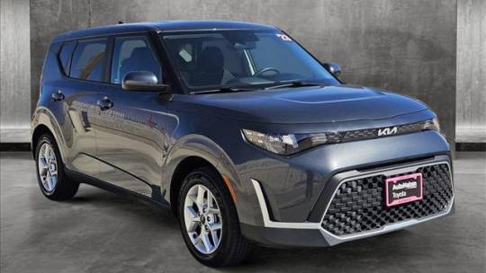 2023 kia soul lx