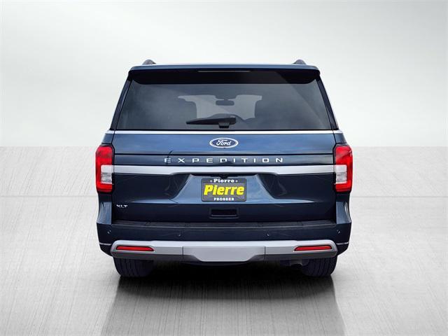 2022 ford expedition xlt