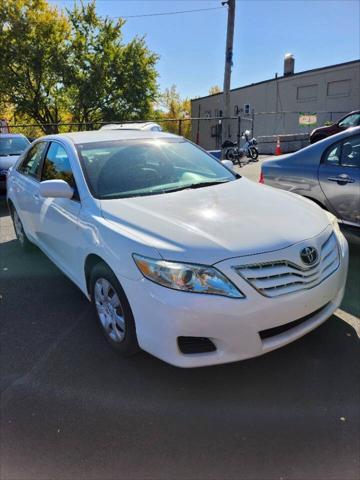 2010 toyota camry le
