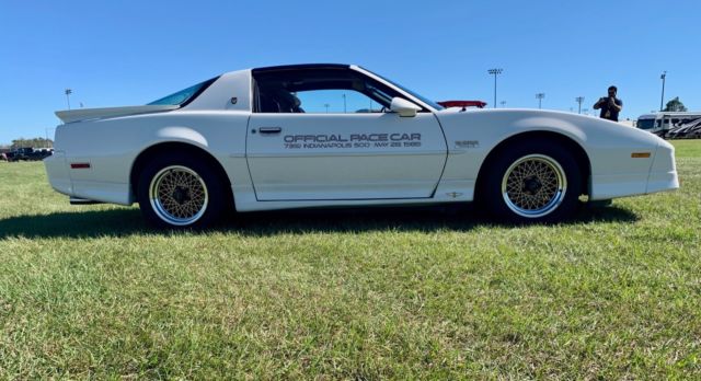 1989 pontiac turbo trans am - indy 500 pace car w/ only 16k miles - carfax