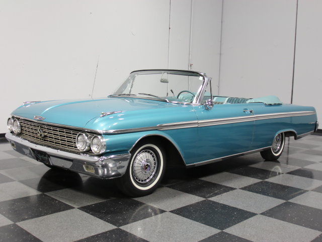 beautiful ford cruiser, very original, 352 v8, cruise-o-matic, well-preserved!!