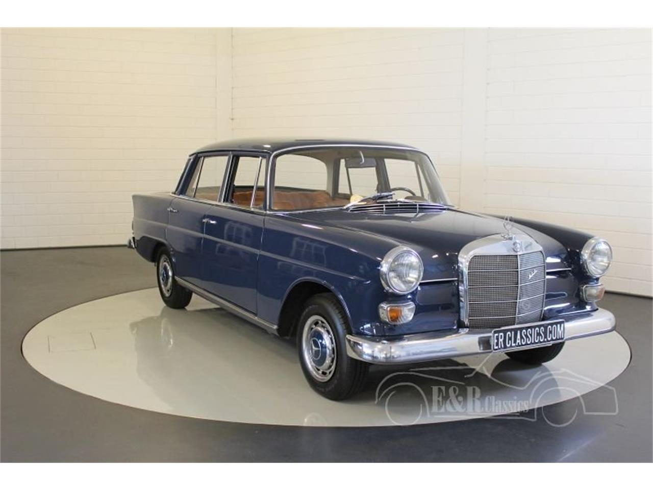 1967 mercedes-benz 200