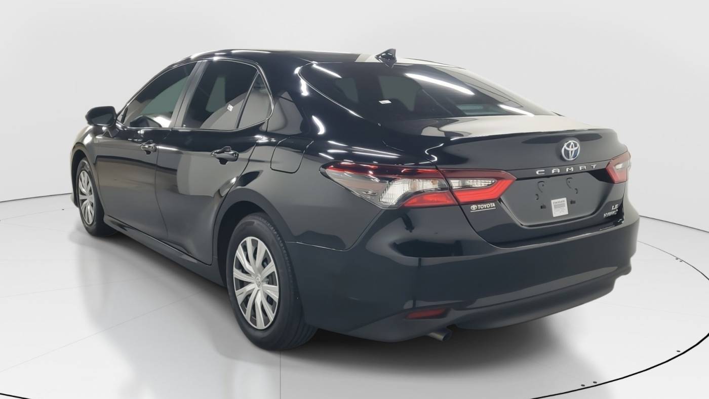 2023 toyota camry hybrid le