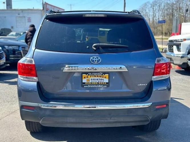 2012 toyota highlander se sport utility 4d in levittown, pennsylvania