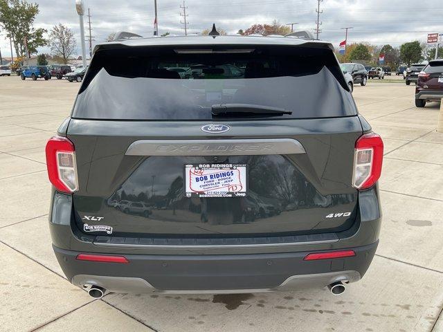 2022 ford explorer xlt
