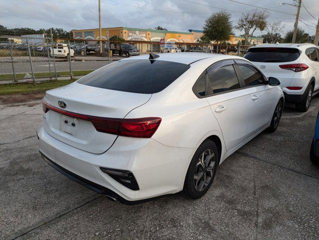 2021 kia forte lxs