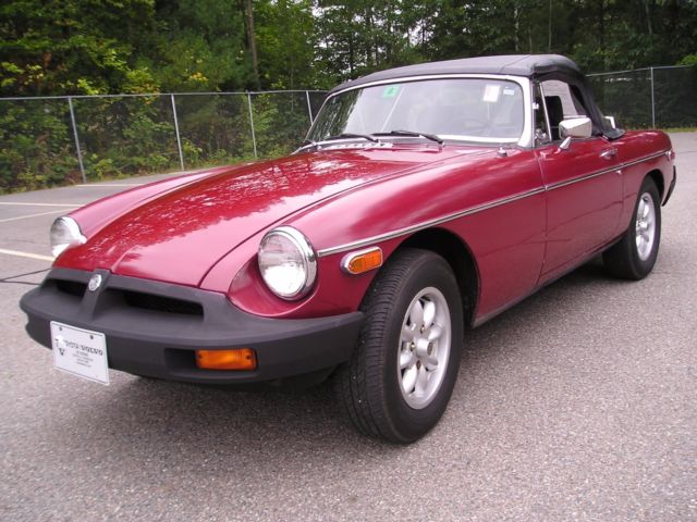 1976 mgb roadster! low miles! well maintained!