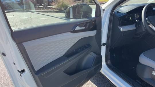 2024 Volkswagen Taos