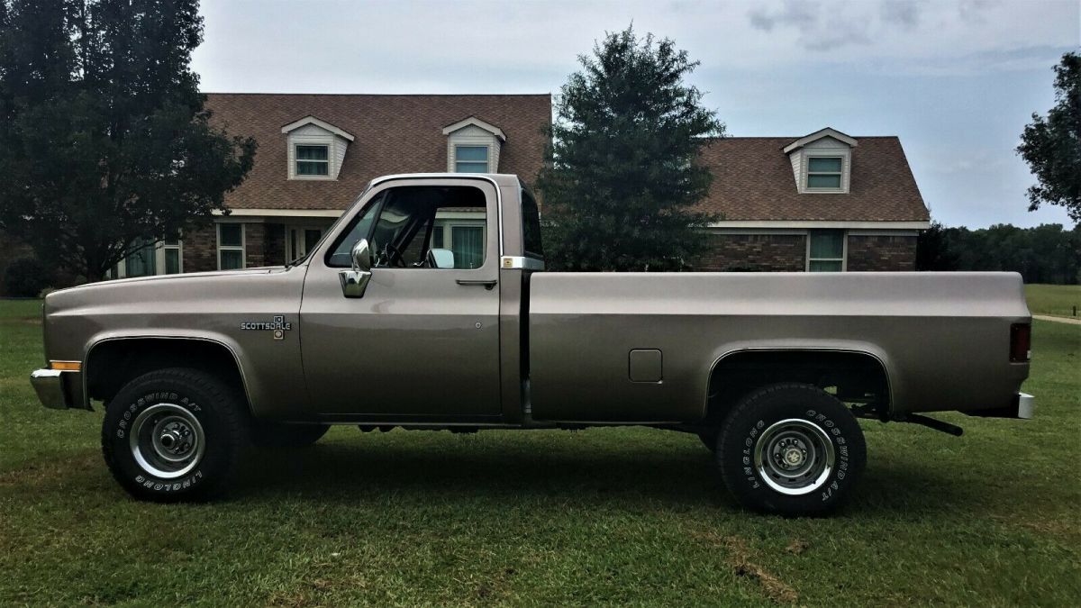 clean 1984 chevrolet 4x4 pickup truck lwb frame off rebuilt!