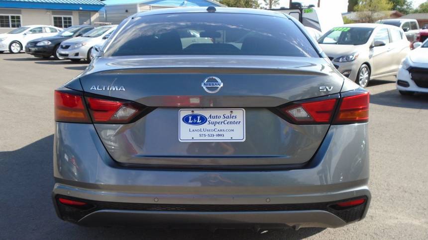 2021 nissan altima 2.5 sv