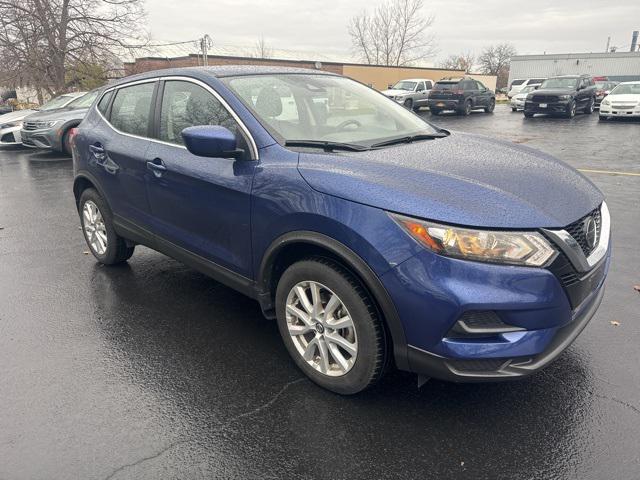 2022 nissan rogue sport s