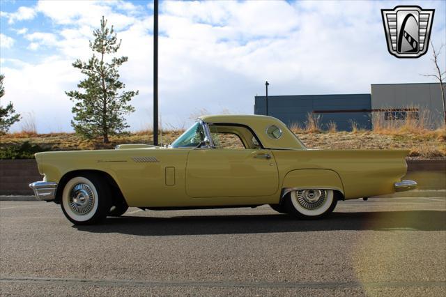 1957 ford thunderbird base