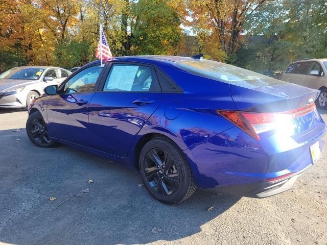 2022 hyundai elantra sel