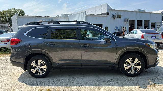 2022 subaru ascent premium 8-passenger