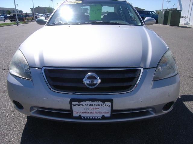 2004 nissan altima 4dr sedan 2.5 for sale in grand forks, north dakota