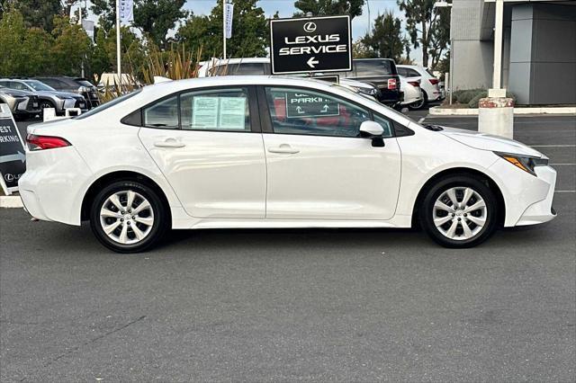 2022 toyota corolla le