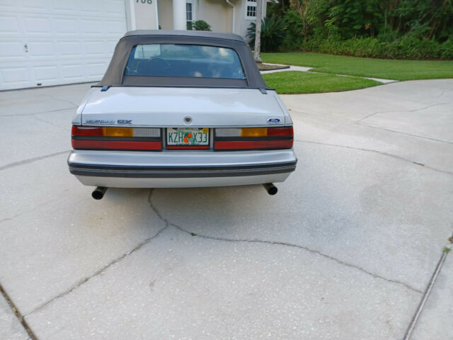 1983 ford mustang glx 5.0 5 speed convertible